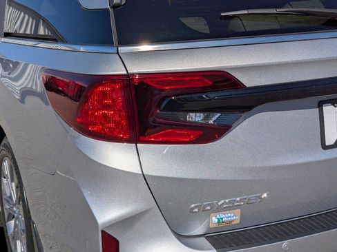 New 2026 Honda Odyssey Touring image 10