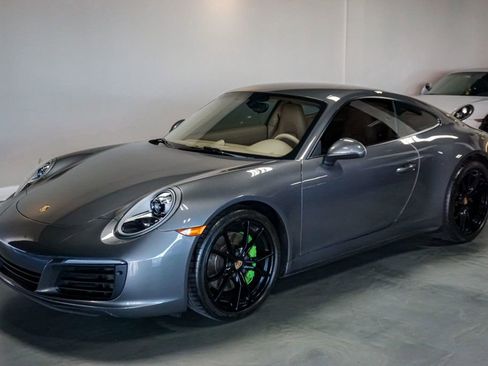 Used 2017 Porsche 911 GT3 RS image 5