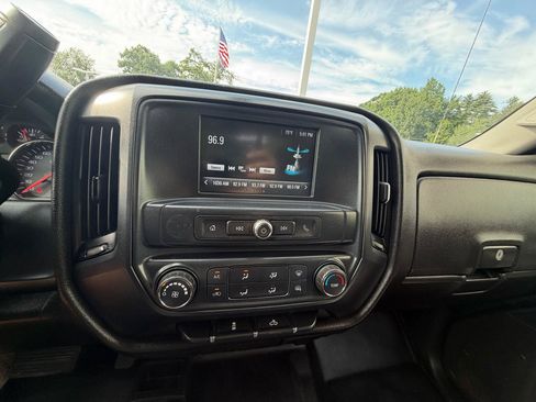 Used 2019 Chevrolet Silverado 2500 W/T w/ WT Convenience Package AWD/4WD image 27