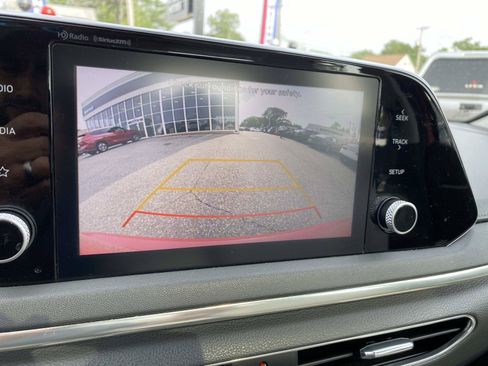 Used 2022 Hyundai Sonata SEL w/ Convenience Package FWD image 12