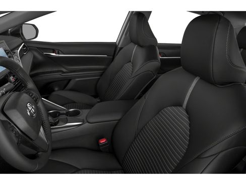 Used 2021 Toyota Camry SE image 8