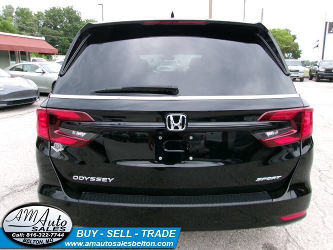 Used 2023 Honda Odyssey Sport image 4