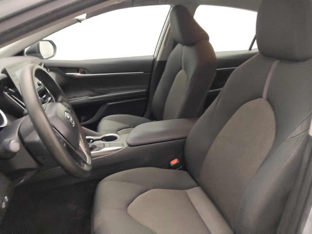 Used 2023 Toyota Camry LE FWD image 17