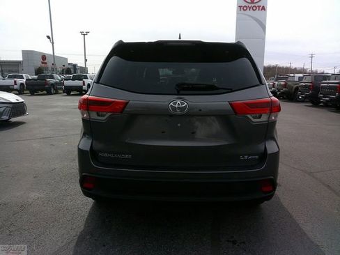 Used 2018 Toyota Highlander Plus image 3