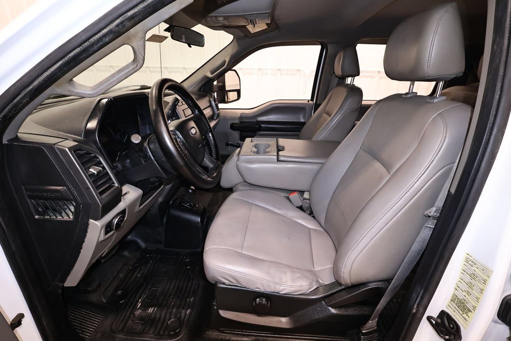 Used 2018 Ford F450 4x4 Crew Cab Super Duty image 11