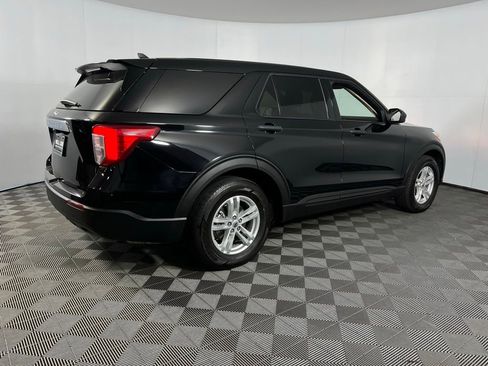 Used 2024 Ford Explorer 2WD image 5