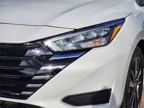 New 2025 Nissan Versa SV image 5