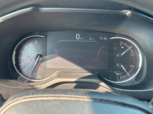 Used 2023 Toyota RAV4 LE AWD/4WD image 40