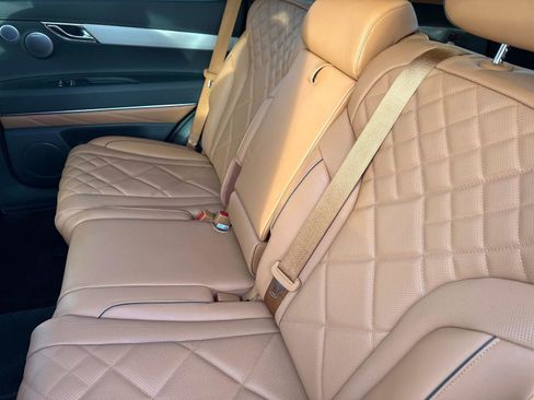 Used 2025 Genesis GV80 3.5T Prestige image 13