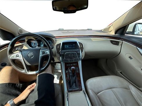 Used 2010 Buick LaCrosse CXL image 17