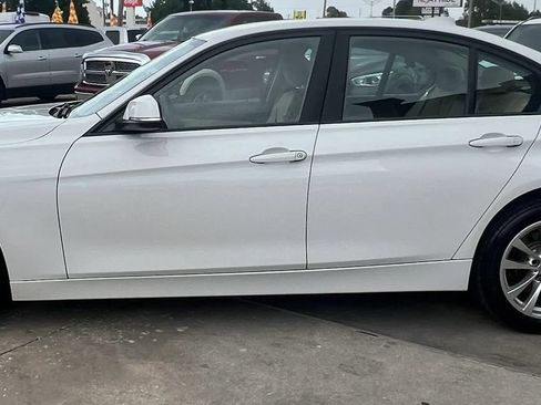 Used 2018 BMW 320i xDrive Sedan AWD/4WD image 7
