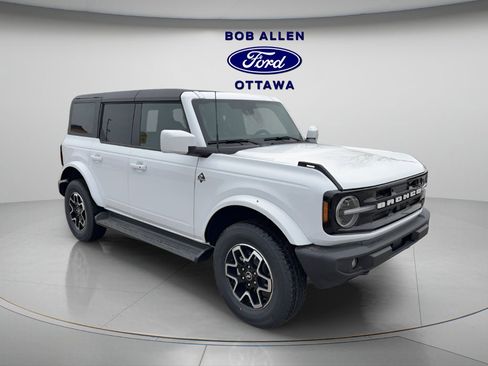 New 2025 Ford Bronco Outer Banks image 7