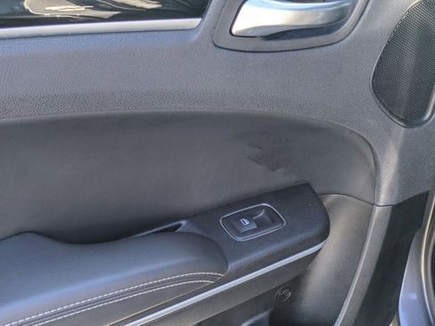 Used 2023 Chrysler 300 S image 21