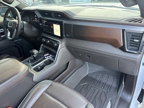 Used 2024 GMC Sierra 1500 Denali w/ Denali Reserve Package image 17