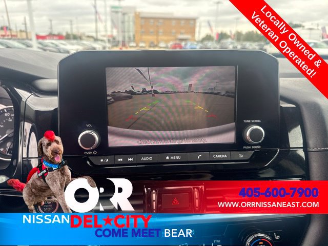 Used 2024 Nissan Pathfinder SV FWD image 25