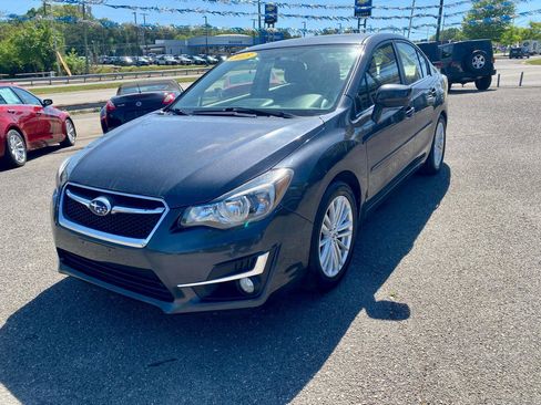Used 2015 Subaru Impreza 2.0i Premium AWD/4WD image 2