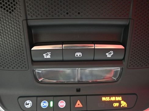 Used 2025 Chevrolet Blazer EV SS w/ Performance Package image 33