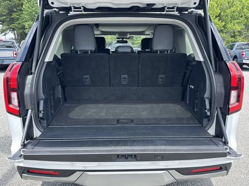 Used 2025 Ford Expedition Platinum AWD/4WD image 19