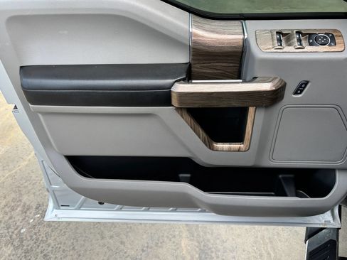 Used 2019 Ford F150 XLT w/ Equipment Group 302A Luxury RWD image 28
