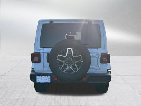 New 2026 Jeep Wrangler Unlimited Sahara AWD/4WD image 6