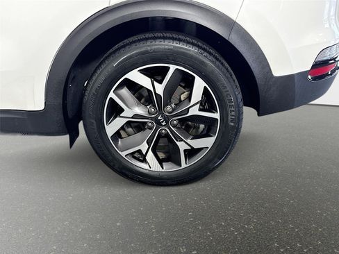 Used 2022 Kia Sportage EX w/ EX Technology Package FWD image 33