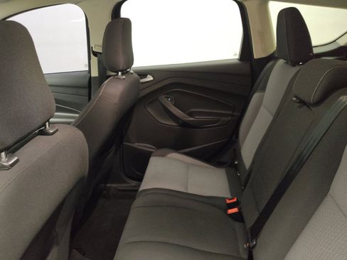 Used 2018 Ford Escape SE w/ Ford Safe & Smart Package FWD image 18