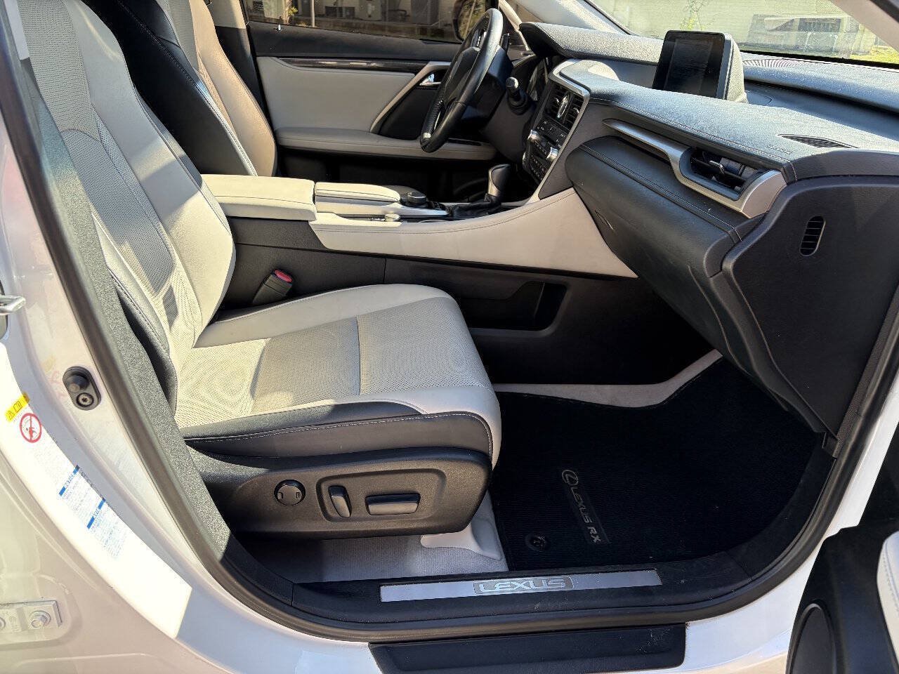 Used 2017 Lexus RX 350 AWD w/ Accessory Package image 15