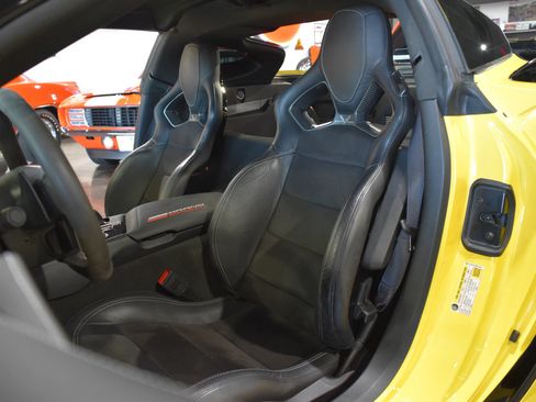 Used 2017 Chevrolet Corvette Grand Sport w/ Z07 Performance Package RWD image 26