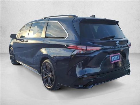 Certified 2023 Toyota Sienna XSE w/ XSE Plus Package image 7