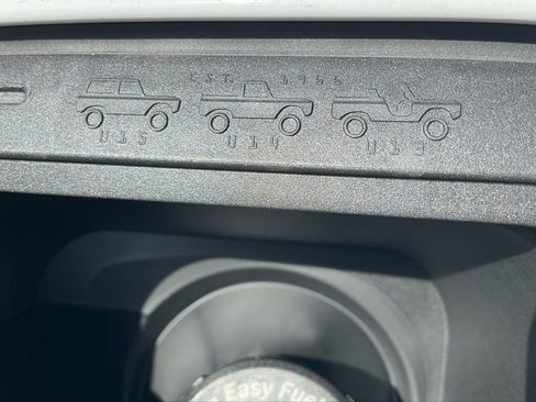 New 2025 Ford Bronco Outer Banks w/ Sasquatch Package image 14