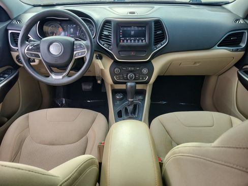 Used 2019 Jeep Cherokee Latitude w/ Popular Appearance Group AWD/4WD image 27