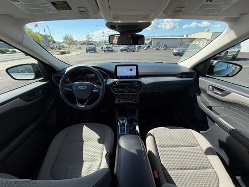 Used 2022 Ford Escape SE w/ SE Sport Appearance Package AWD/4WD image 12