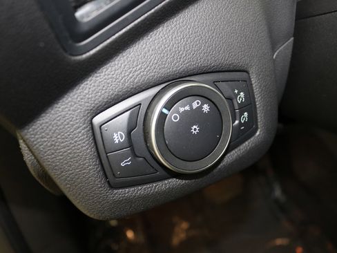 Used 2018 Ford Escape SE w/ Ford Safe & Smart Package image 19