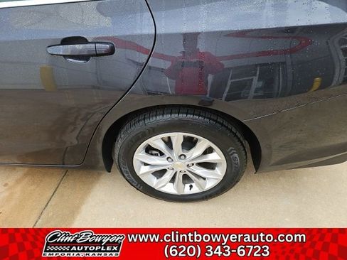 Used 2023 Chevrolet Malibu LT image 12