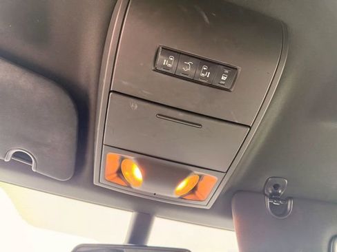 Used 2019 Dodge Grand Caravan SXT image 28