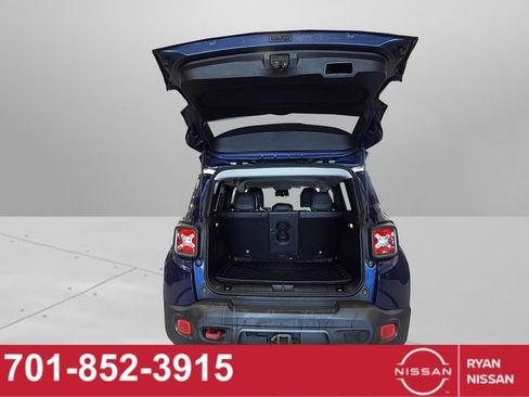 Used 2016 Jeep Renegade Trailhawk w/ Premium Trailhawk Package image 42