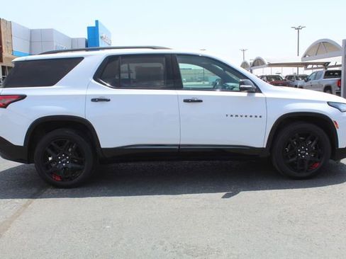 Used 2022 Chevrolet Traverse Premier w/ Redline Edition FWD image 2