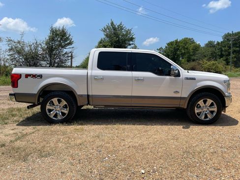 Used 2018 Ford F150 King Ranch w/ Equipment Group 601A Luxury AWD/4WD image 5