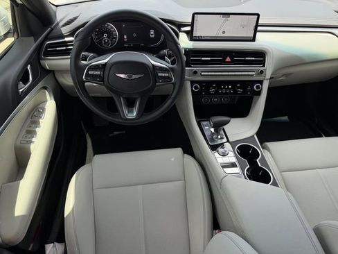 Used 2025 Genesis G70 2.5T RWD image 18