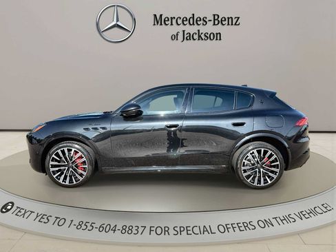 Used 2025 Maserati Grecale Modena AWD/4WD image 5