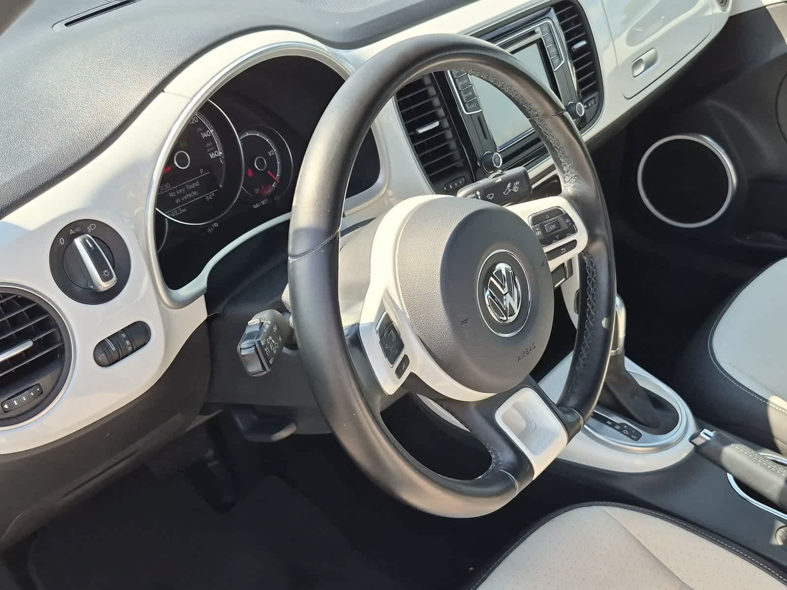 Used 2017 Volkswagen Beetle 1.8T SE FWD image 10
