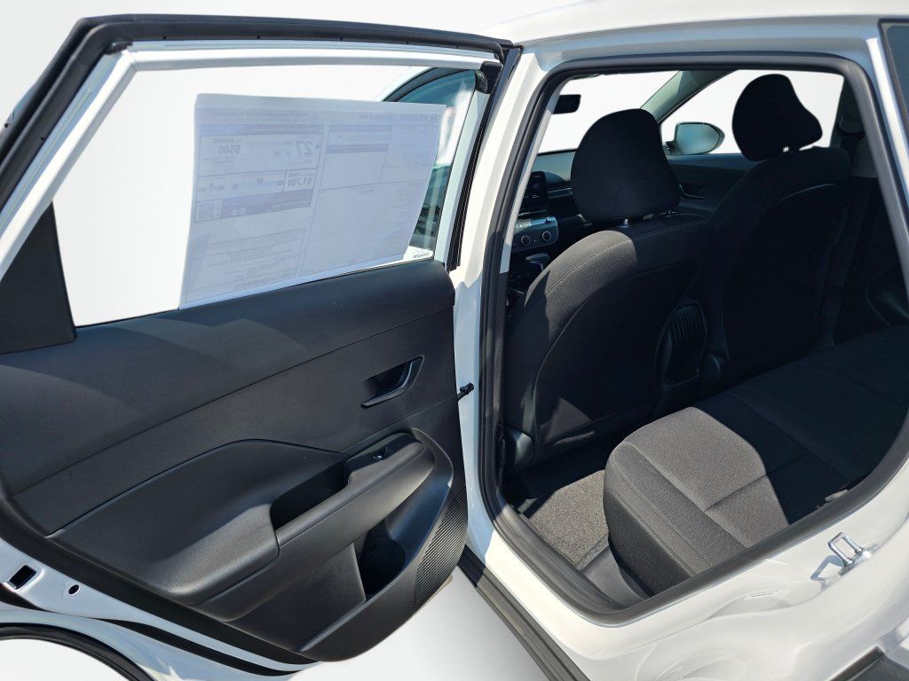 New 2027 Hyundai Kona SE AWD/4WD image 33