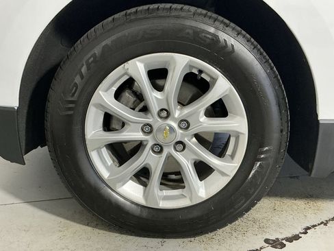 Used 2019 Chevrolet Equinox LS AWD/4WD image 13