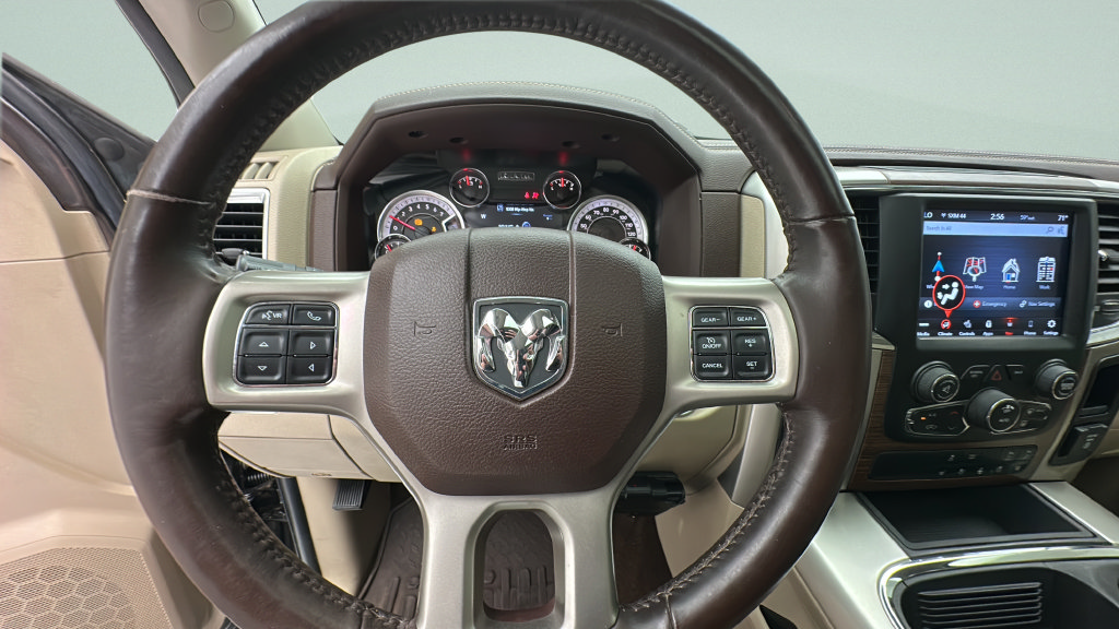 Used 2018 RAM 1500 Laramie w/ Convenience Group AWD/4WD image 17