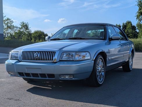 Used 2011 Mercury Grand Marquis LS image 6
