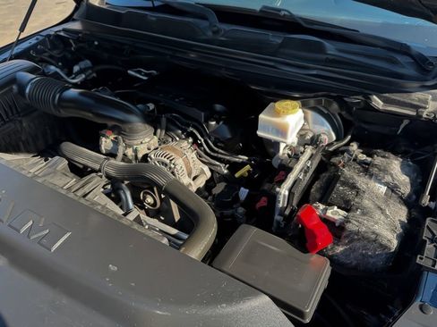 Used 2019 RAM 1500 Big Horn image 28