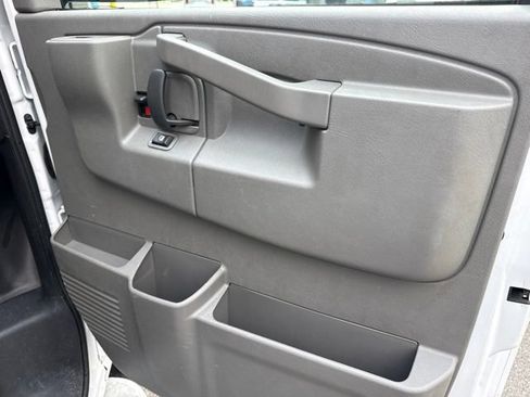 Used 2025 Chevrolet Express 2500 w/ Driver Convenience Package RWD image 23