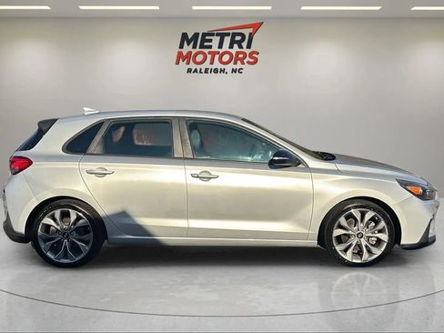 Used 2019 Hyundai Elantra GT N Line image 4