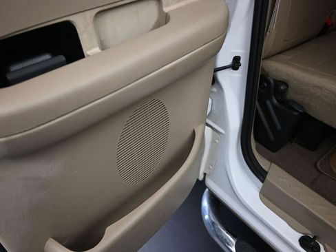 Used 2002 Ford F150 XLT image 21