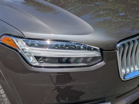 Used 2023 Volvo XC90 B6 Ultimate AWD/4WD image 8